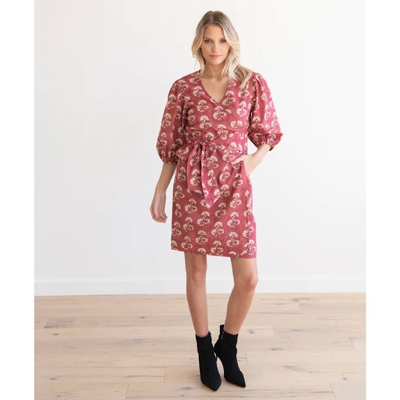 WVN Dresses & Skirts - WVN Beau Floral Wrap Dress Medium Mineral Red Carnation NWT